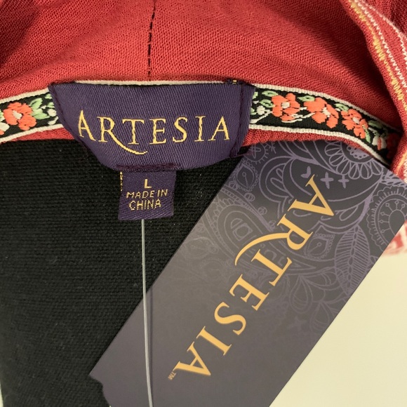 Burnt Orange Shawl w/ Design - Picture 6 of 12